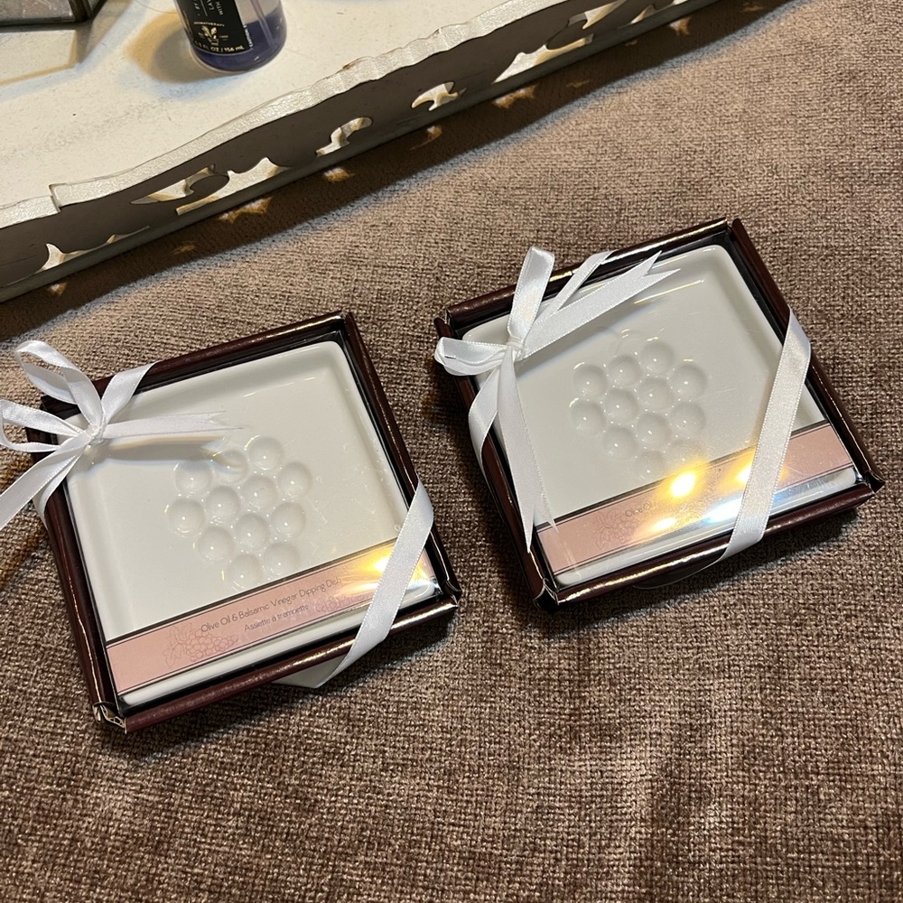 NWT -Set of 2 Olive Oil & Balsamic Vinegar Dipping Dish